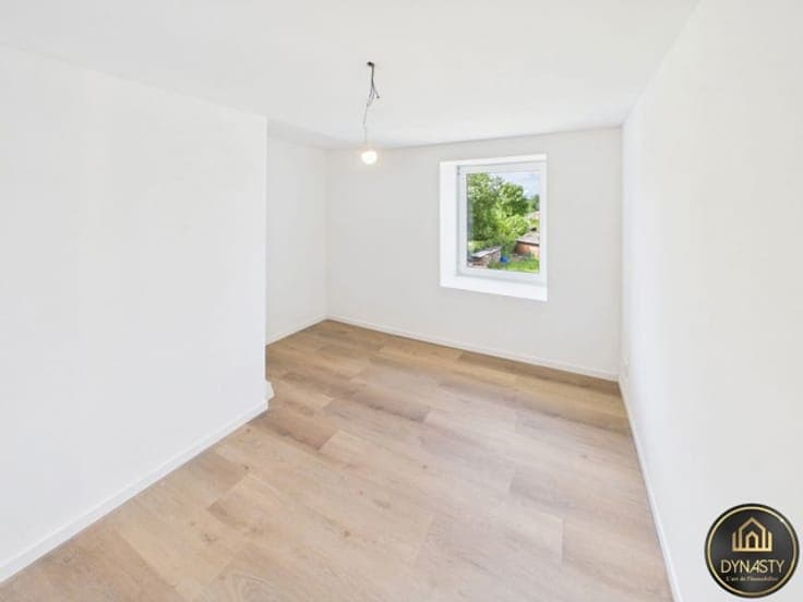 Renovated detached house with 3 bedrooms and adjoining barn