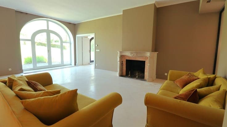 Farmhouse