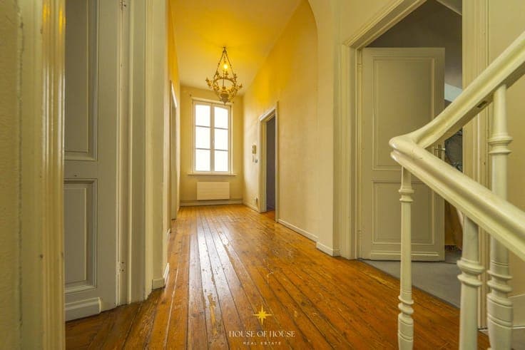 Exceptional property: Old municipal school in Pollinkhove...