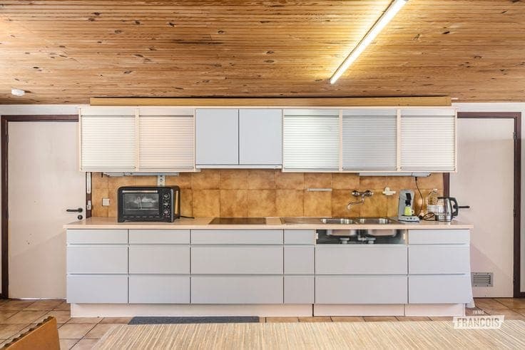 A beautiful family home on the banks of the Meuse, with a s…