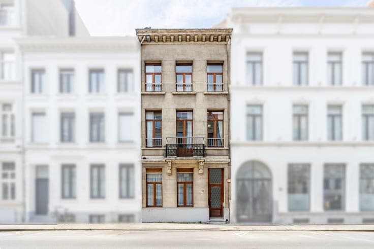 Spacious townhouse near Antwerp City Park