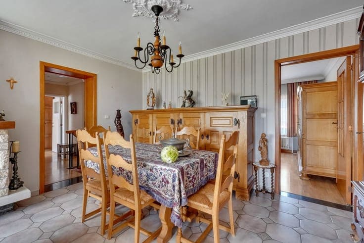 Family home for sale in Linter
