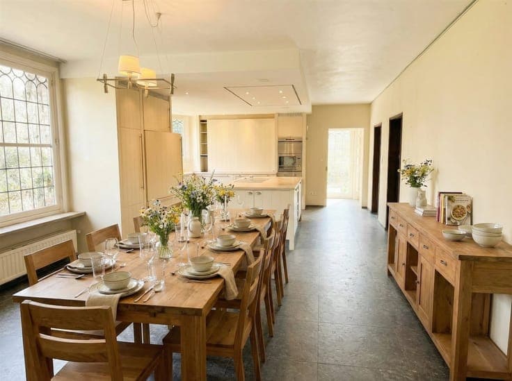 Characterful country house to be renovated on approximately