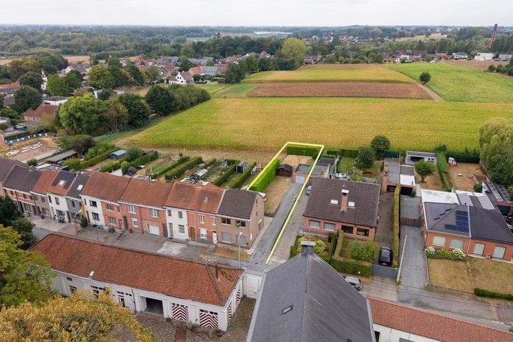 Prachtig gelegen HOB met enorm veel potentieel gelegen te T…