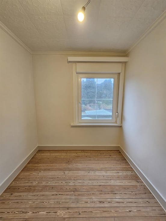 House with 3-4 bedrooms and garden