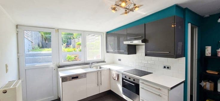 Lovely 3-bedroom house with a garden
