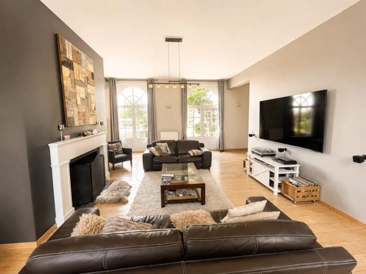 Exceptional Property with Swimming Pool and Views over a Nat