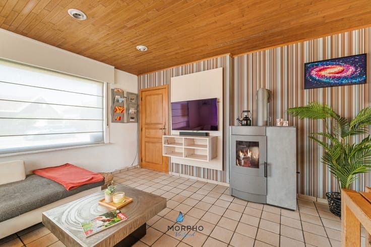 Verrassend ruime gezinswoning met 5 slaapkamers, garage e...