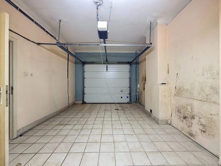 HOUSE 3 BEDROOMS WITH GARAGE AND COURTYARD NEAR THE BASILICA