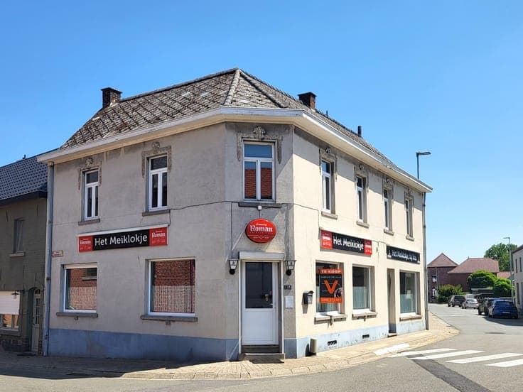 Café "Het Meiklokje" met mogelijke woonst, schuur en gara...