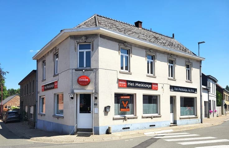 Café "Het Meiklokje" met mogelijke woonst, schuur en gara...