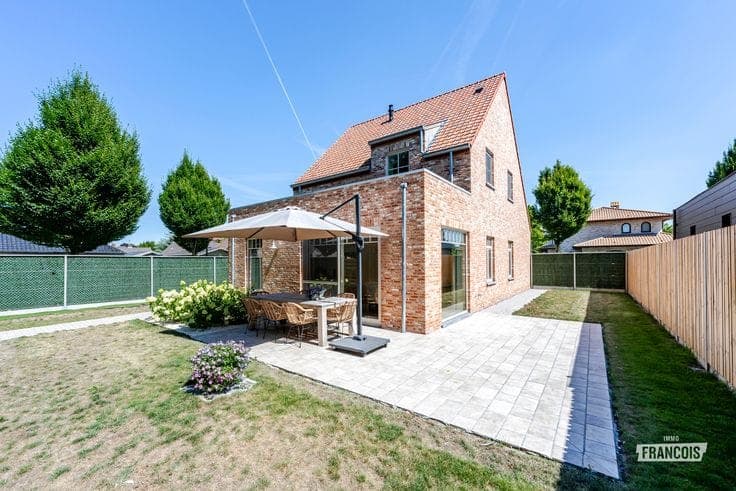 Exclusieve nieuwbouwvilla met hoogwaardige afwerking en 3 s…