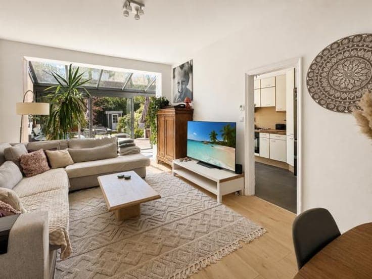 Charming & Move-In Ready Family Home with Garden in a Prime