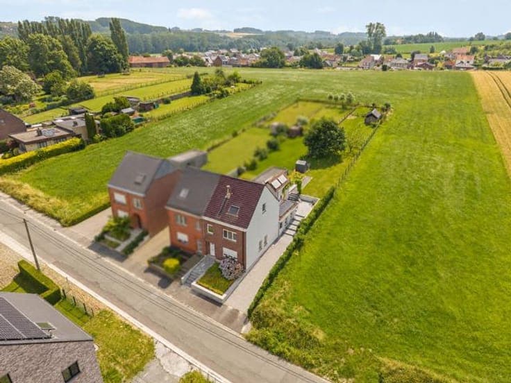 Quietly located semi-detached home with EPC B!
