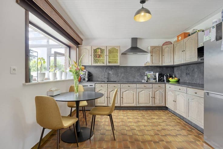 Kangaroo house with garden and garages (90 m²) in Elen for s