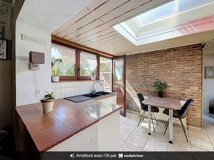Jolie maison 2 chambres + bureau avec jardin