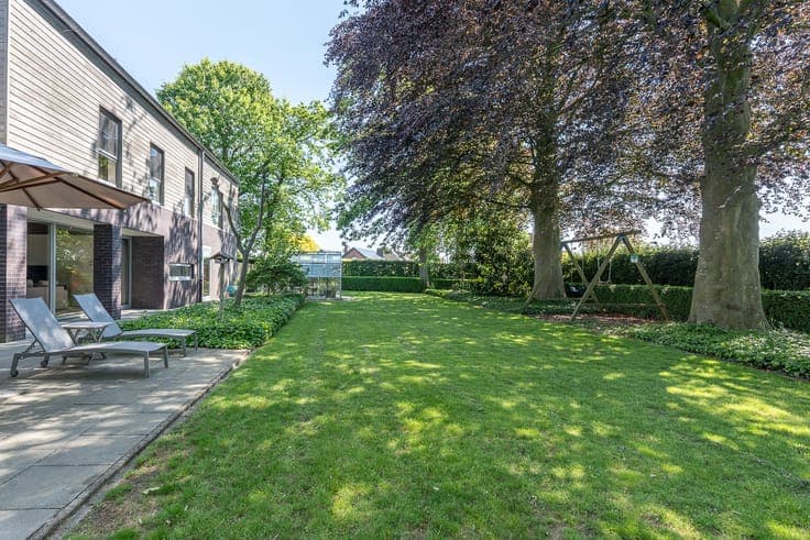 Unique villa with practical opportunity in Sijsele (Damme)
