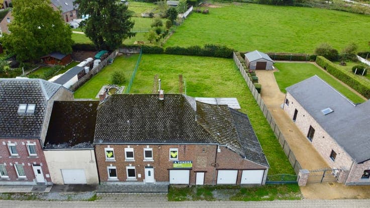 Maison 4 chambres avec 3 garages et jardin