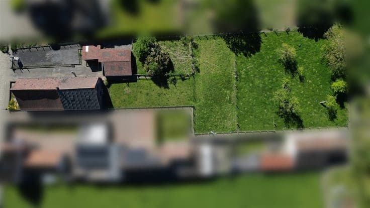 Te renoveren boerderij op ruim perceel in Kluisbergen