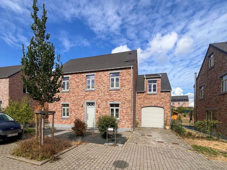 Beautiful villa in a sought-after development
