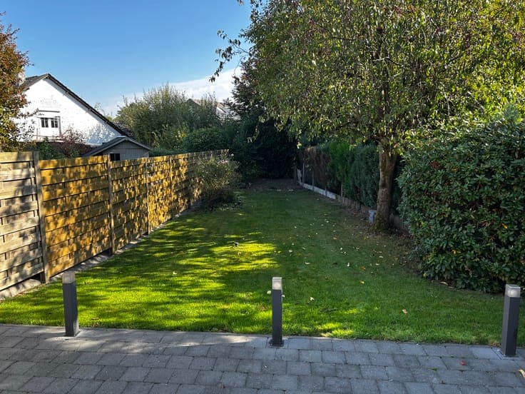 Renovated 3-façade house with garden, terrace, garage