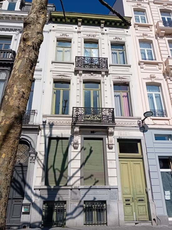 One of the last preserved houses in the Center.