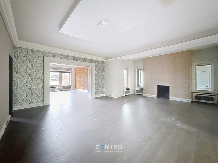 Commerciële site met woonst op toplocatie te Roeselare!