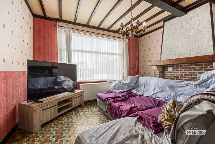 Op te frissen woning nabij centrum Torhout