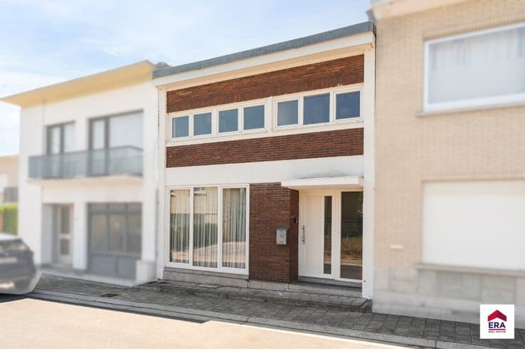 Cozy 3-bedroom house in Denderleeuw