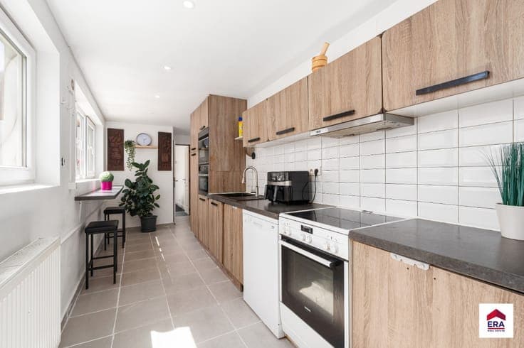 Cozy 3-bedroom house in Denderleeuw