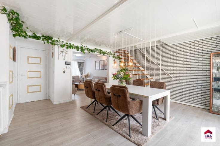 Cozy 3-bedroom house in Denderleeuw