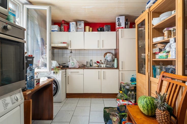 Investment property with a total area of 245m² in an exce...