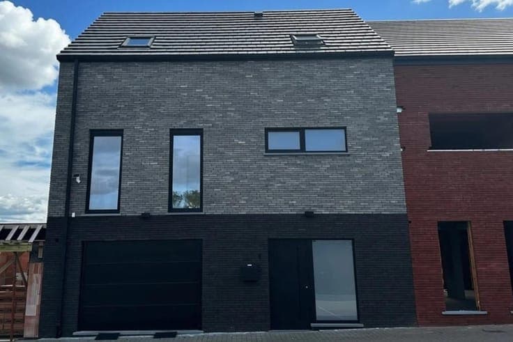 House in Courcelles