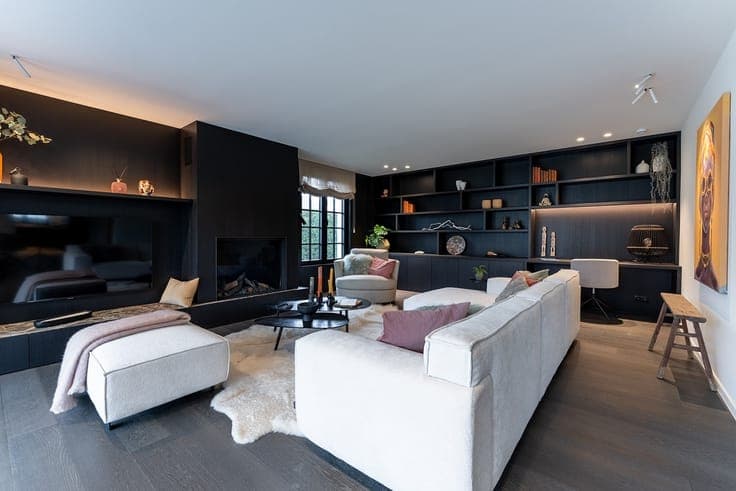 Exclusieve alleenstaande villa met 6 slaapkamers en zwemb...