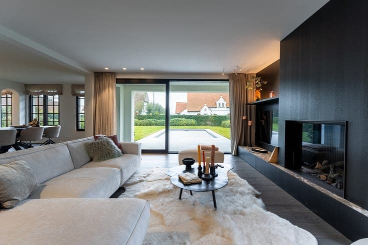 Exclusieve alleenstaande villa met 6 slaapkamers en zwemb...
