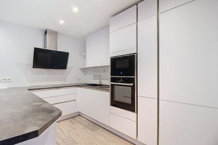 Property comprising a flat, ground-floor commercial premises