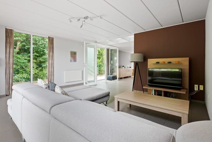 Semi-detached house with three bedrooms and a sunny garden for sale in Zemst