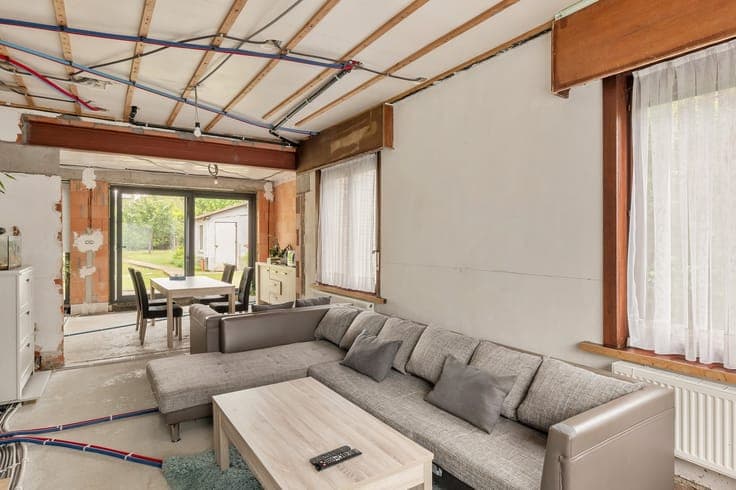 Ruime rustige vrijstaande woning met nieuwbouw-uitbouw