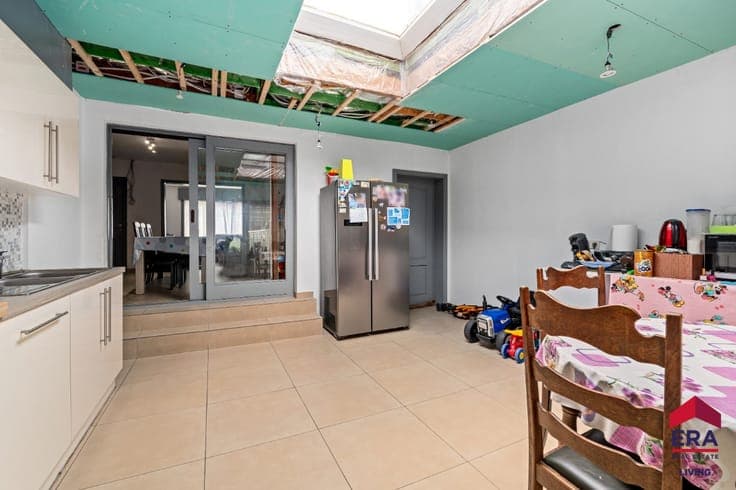 Spacious 3-5 bedroom family home and EPC C in Mere