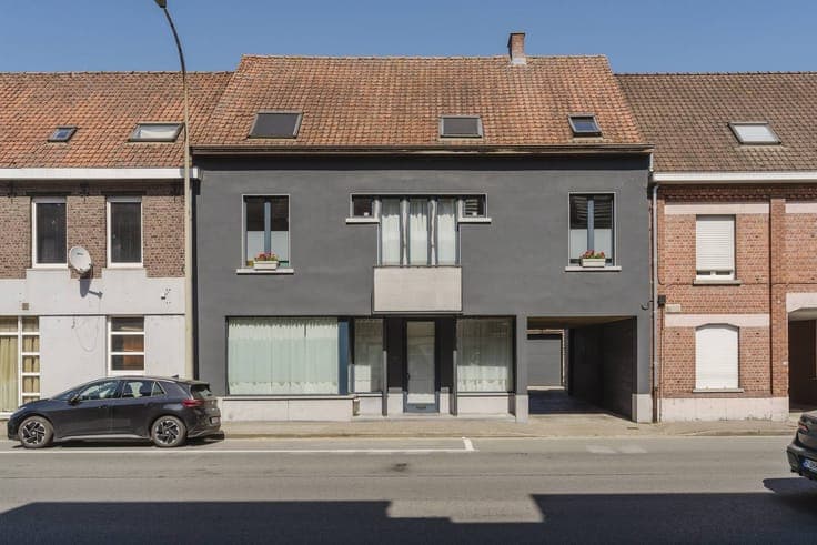 Unique property with many opportunities for sale in Zulte