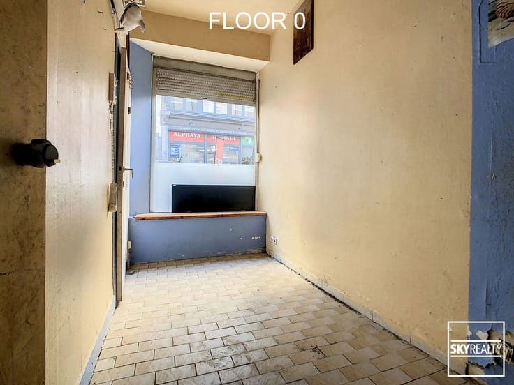 5-story bldg of 90 m² – Permit granted for 3 stud. accom.