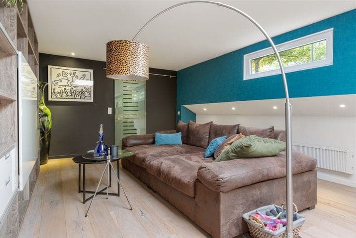 Perfectly maintained & renovated houseboat in Bruges