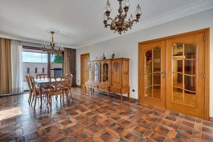 Sale - House Bilzen-Hoeselt - 425,000 €