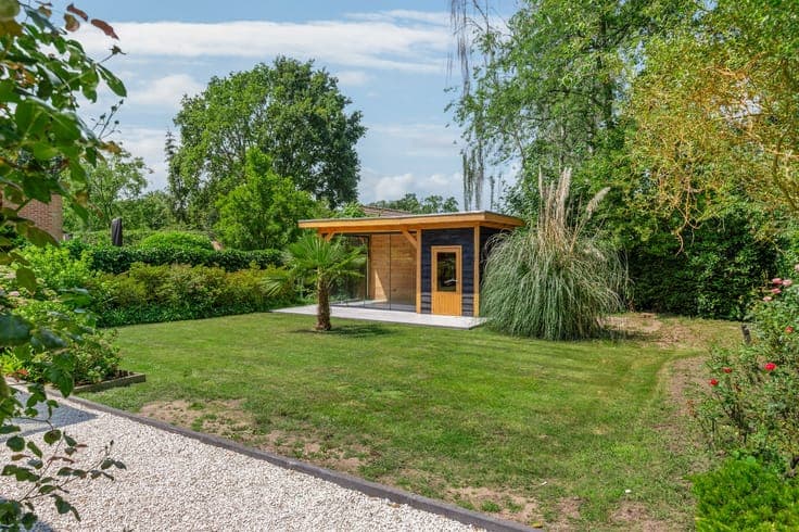 Charmante gerenoveerde woning met 3 slaapkamers in het ge...