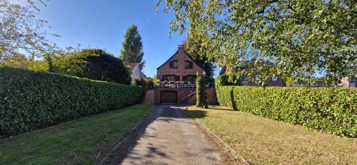 4-facade villa in quiet Nivelles - 3 bed. 2 bath. + garage