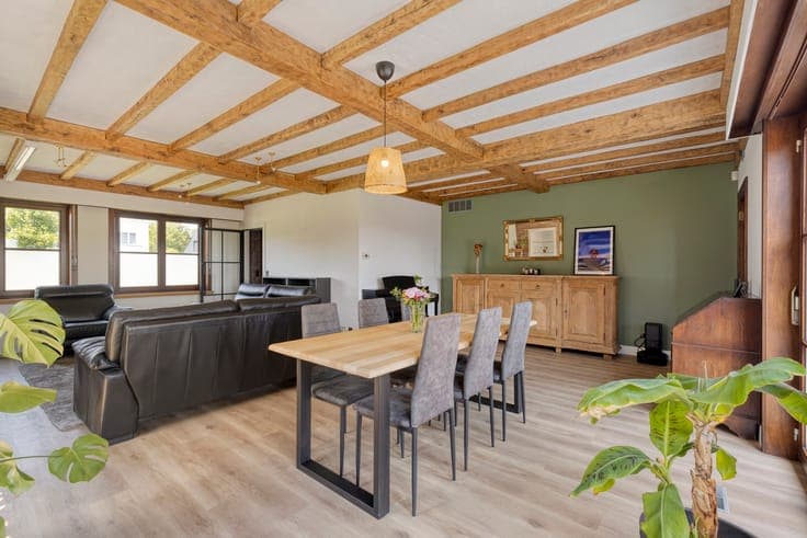 Quietly located detached house with spacious garden