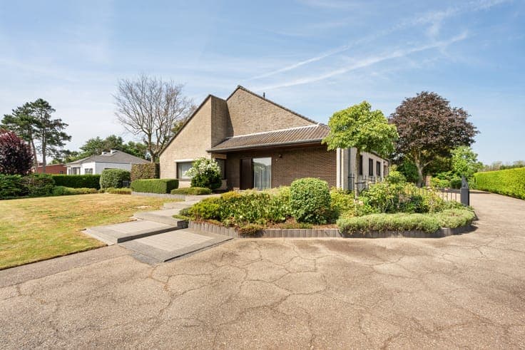 Detached house with 3 bedrooms on a plot of 7,713 m² in Bal