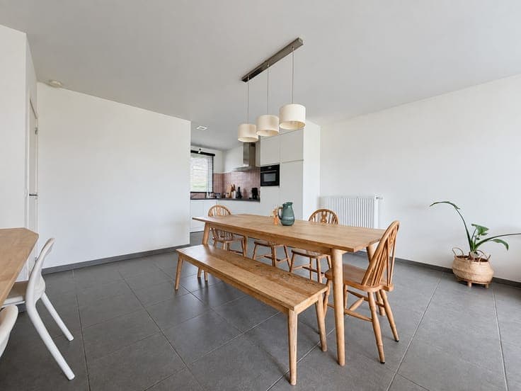 Recente, energiezuinige woning met landelijk verzicht