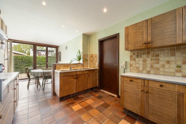 Vrijstaande woning in Brasschaat op perceel van 543 m²