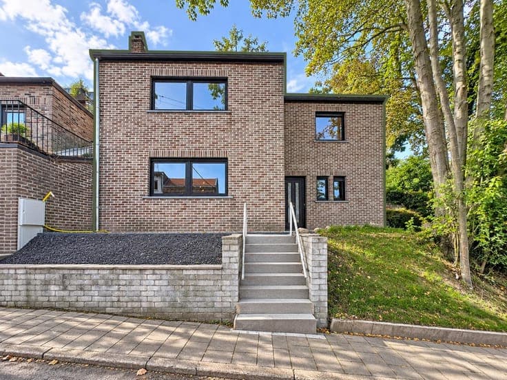 Fully renovated 3-bedroom house in Seraing